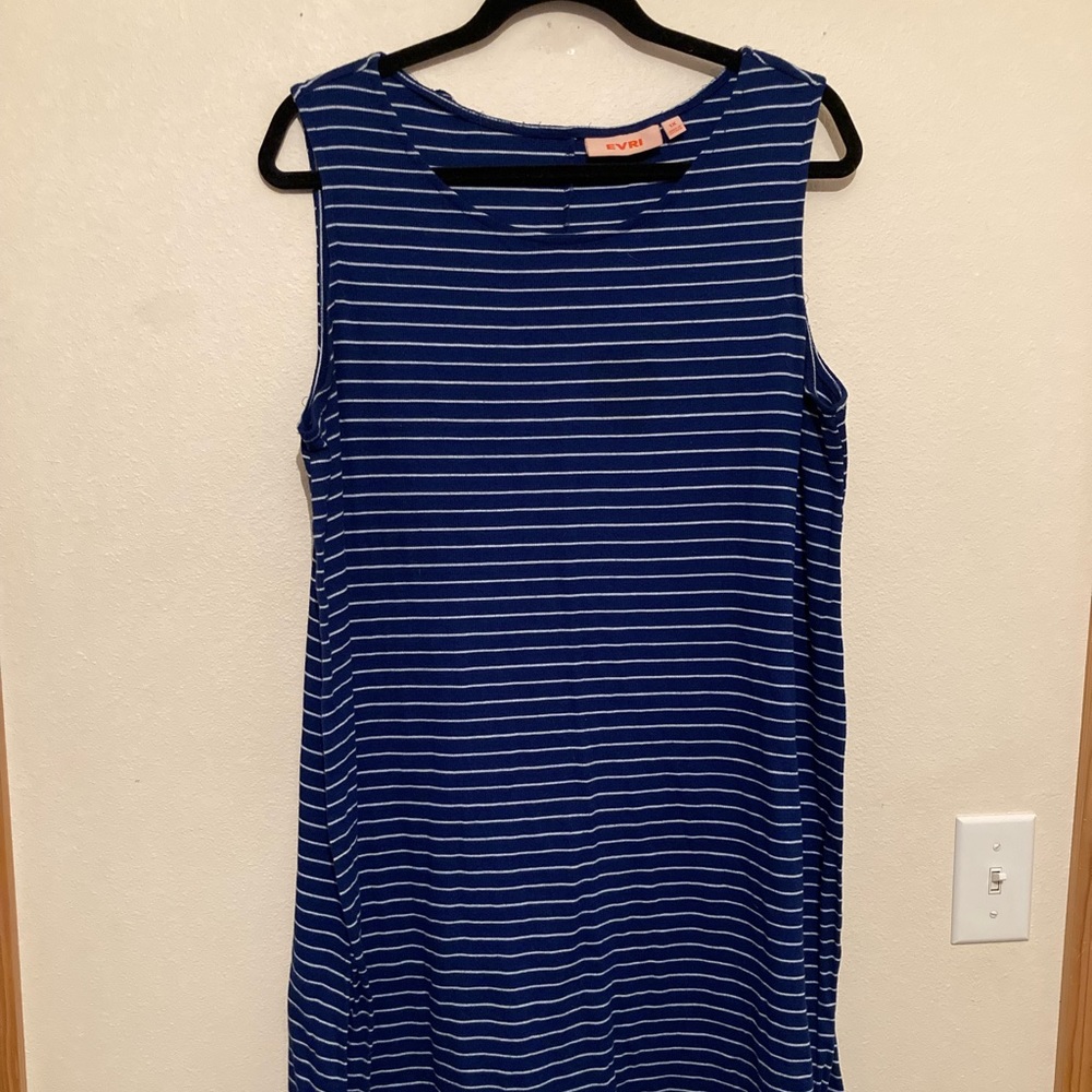 Evri (1x) Blue and White stripped dress.